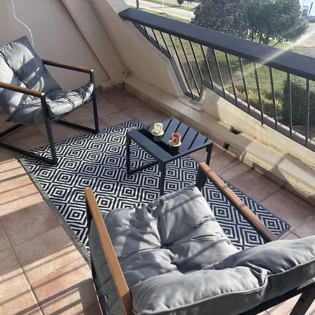 Apartment Moderne Avec Climatisation Et Parking Proche - Fr-1-731-132
