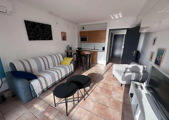 Moderne Avec Climatisation Et Parking Proche - Fr-1-731-132 Apartamento Le Grau-du-Roi